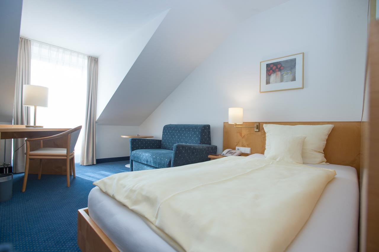 Hotel Zettler Гюнцбург Екстер'єр фото