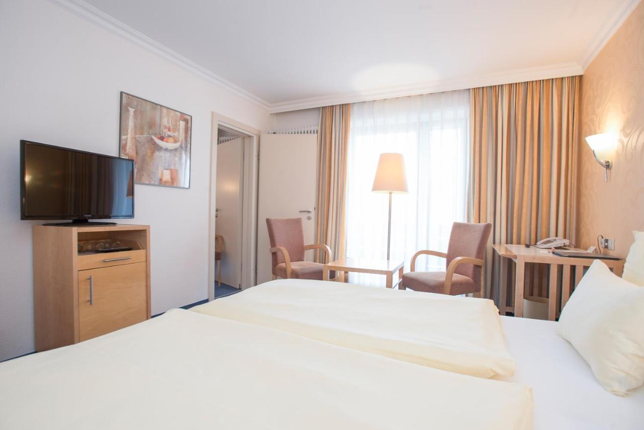 Hotel Zettler Гюнцбург Екстер'єр фото